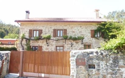 Vista exterior de Casa o xalet en venda en Culleredo amb Terrassa, Piscina i Balcó