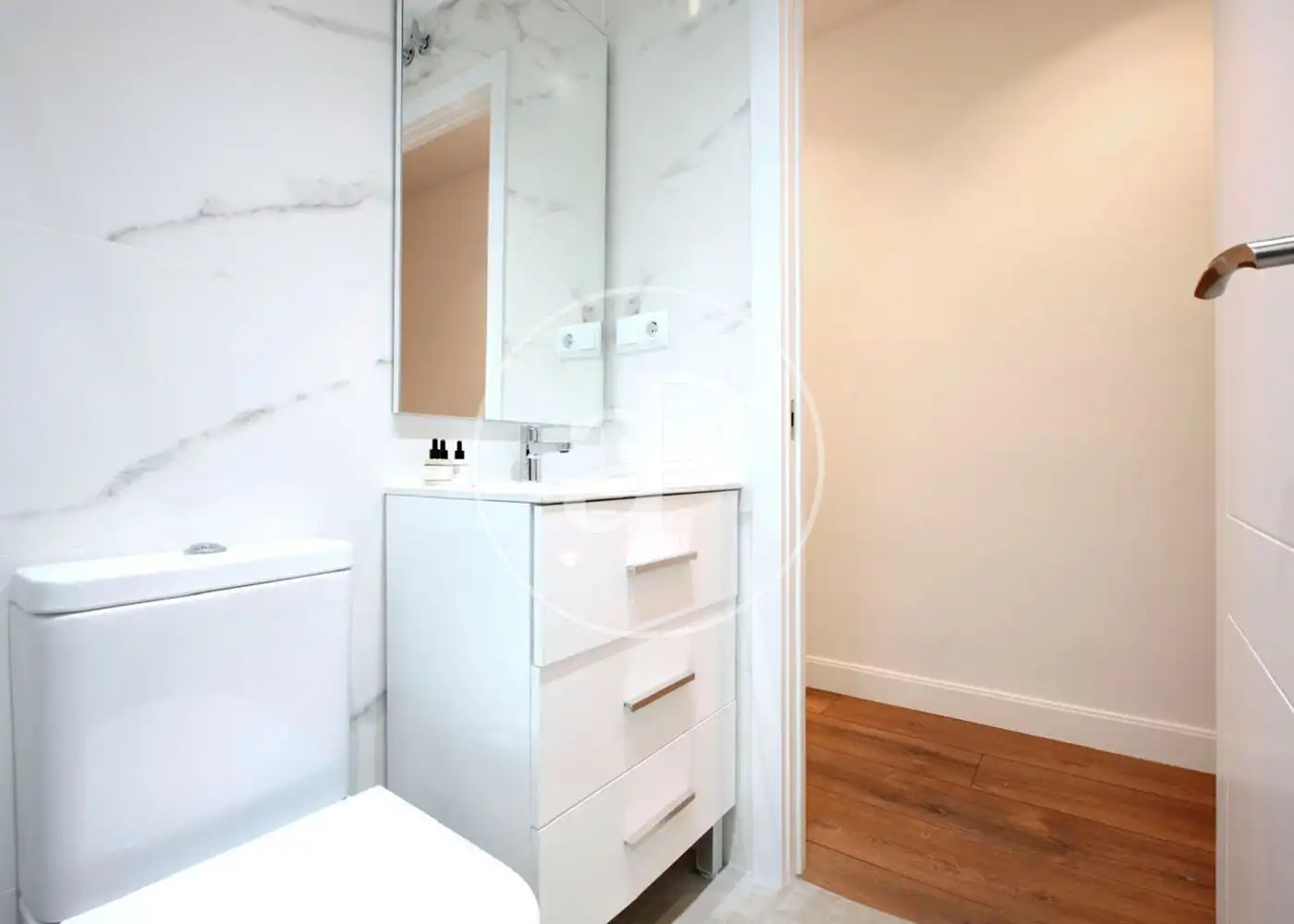 Baño de Piso en venta en Madrid con Aire acondicionado y Calefacción