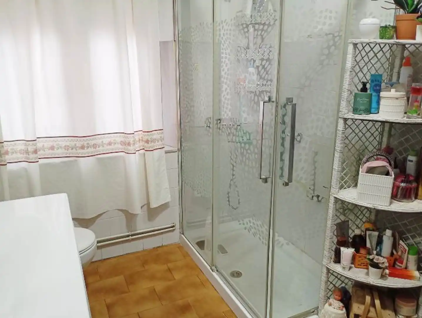 Baño de Casa o chalet en venta en Los Corrales de Buelna  con Calefacción, Jardín privado y Terraza