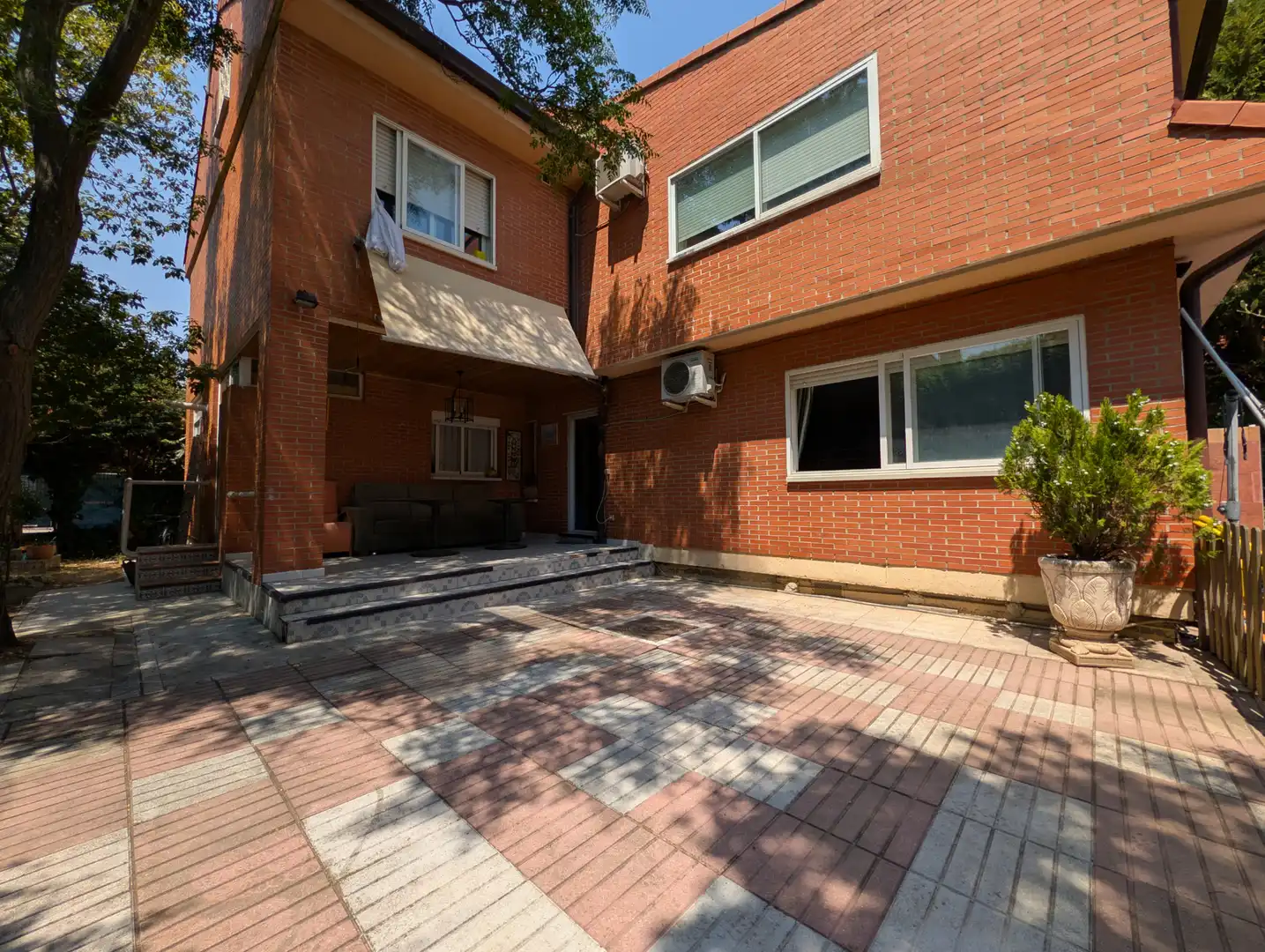 Exterior view of Houses for sale in Rivas-Vaciamadrid  with Heating, Private garden and Swimming Pool
