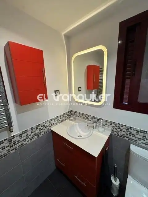 Baño de Piso de alquiler en Parla con Aire acondicionado, Piscina y Amueblado