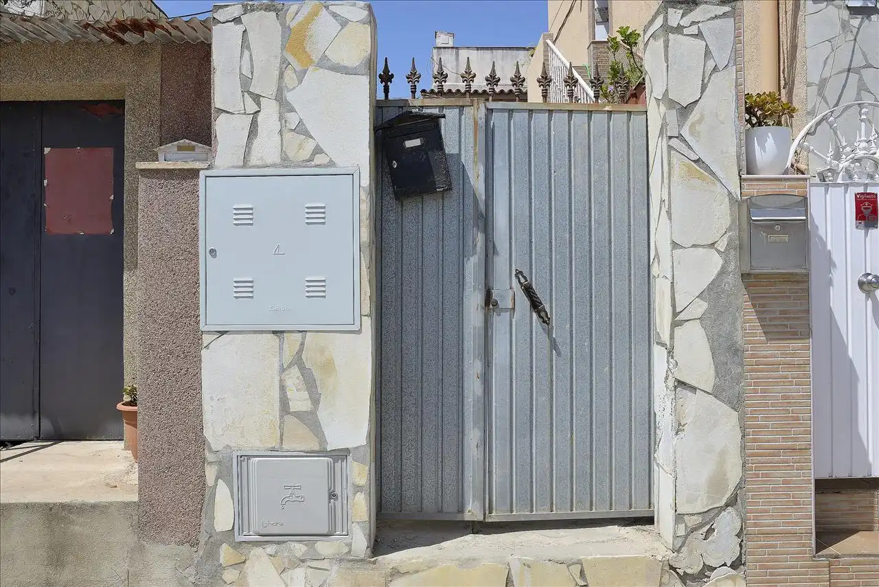 Casa adosada en venta en Algeciras con Terraza