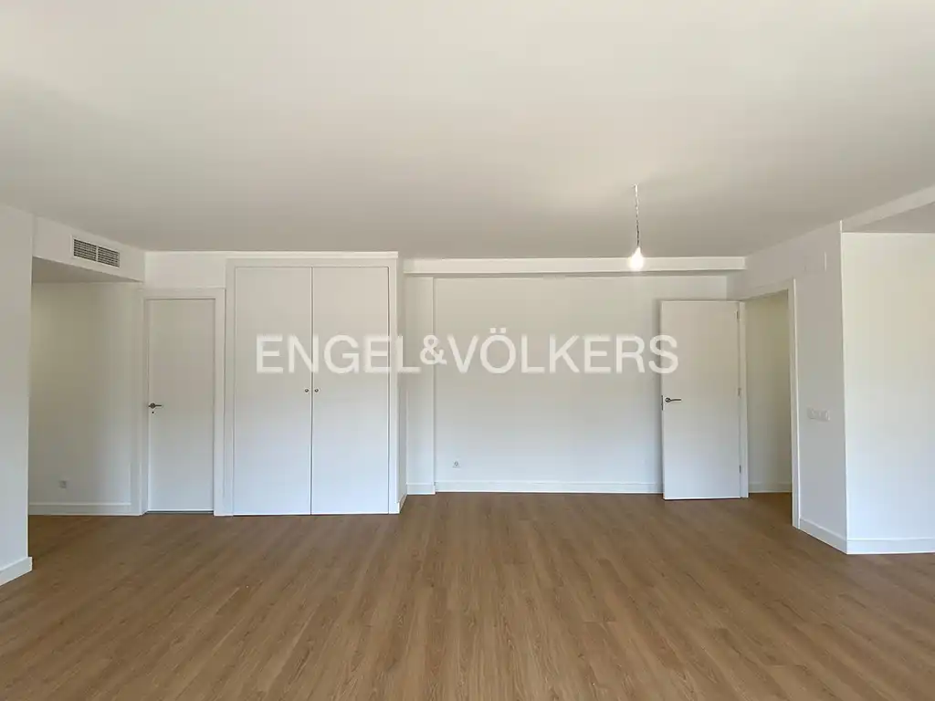 Piso en venta en Llançà con Aire acondicionado, Calefacción y Horno