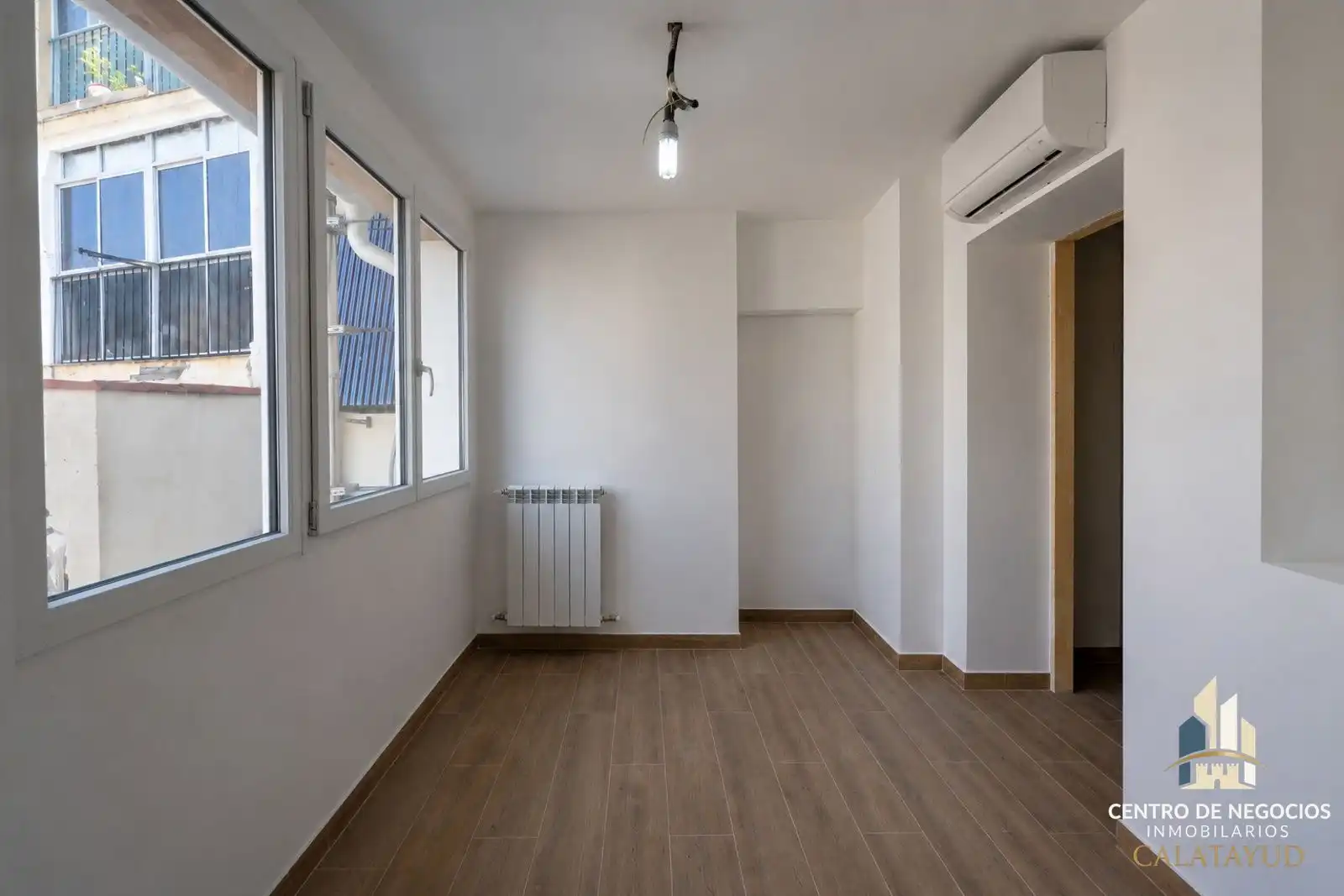 Dormitori de Casa adosada en venda en Calatayud amb Aire condicionat, Calefacció i Terrassa