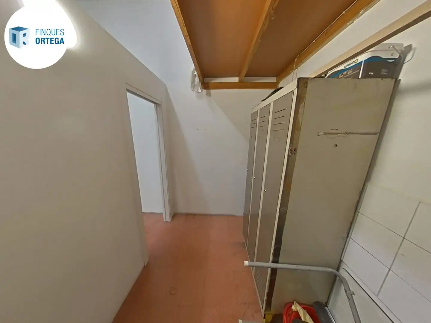 Local comercial de lloguer a de Víctor Català, imagen 16