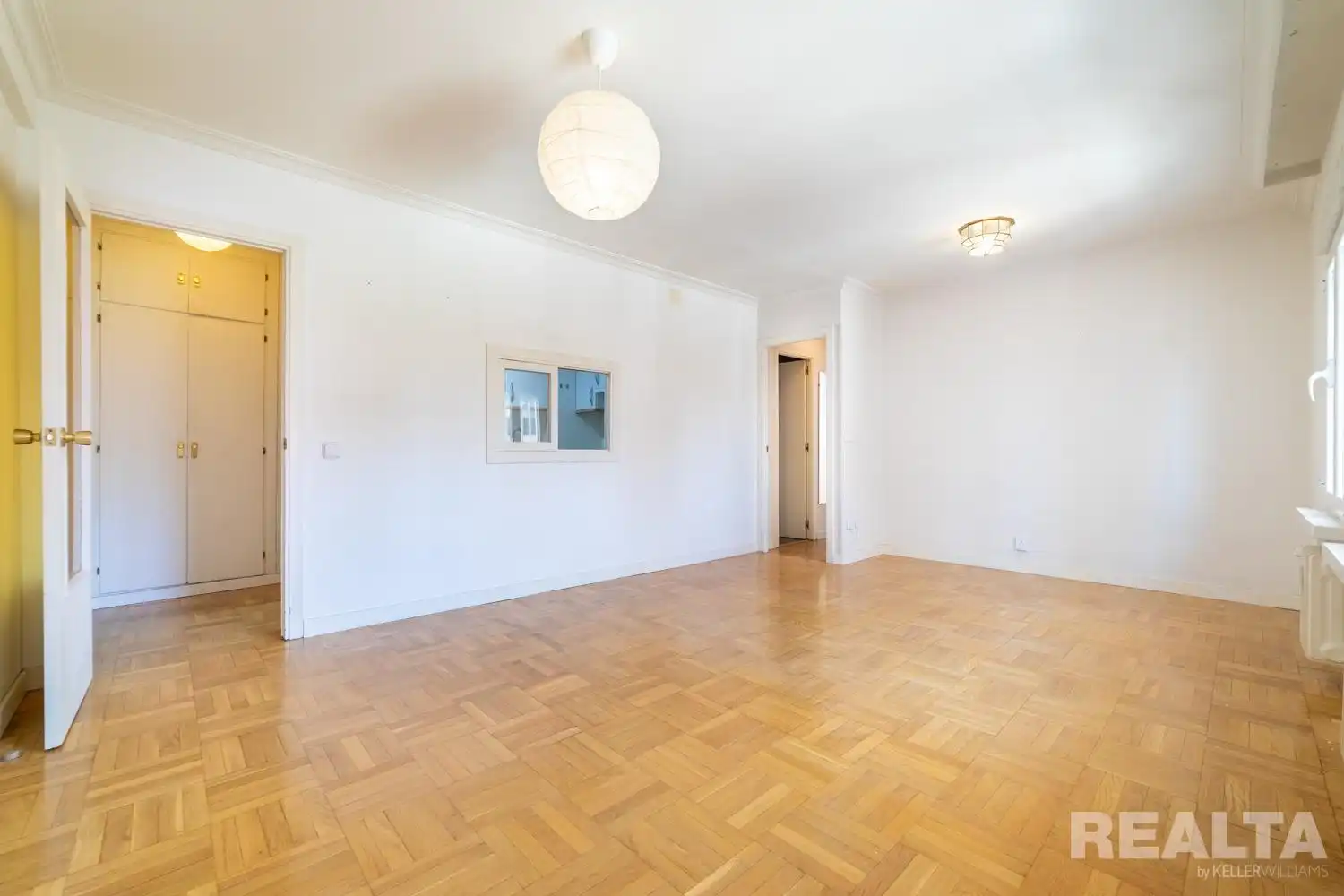 Schlafzimmer von Wohnungen zum Verkauf in Madrid mit Heizung und Parkett