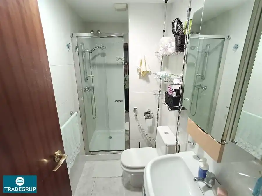 Bathroom of Flat for sale in Centre