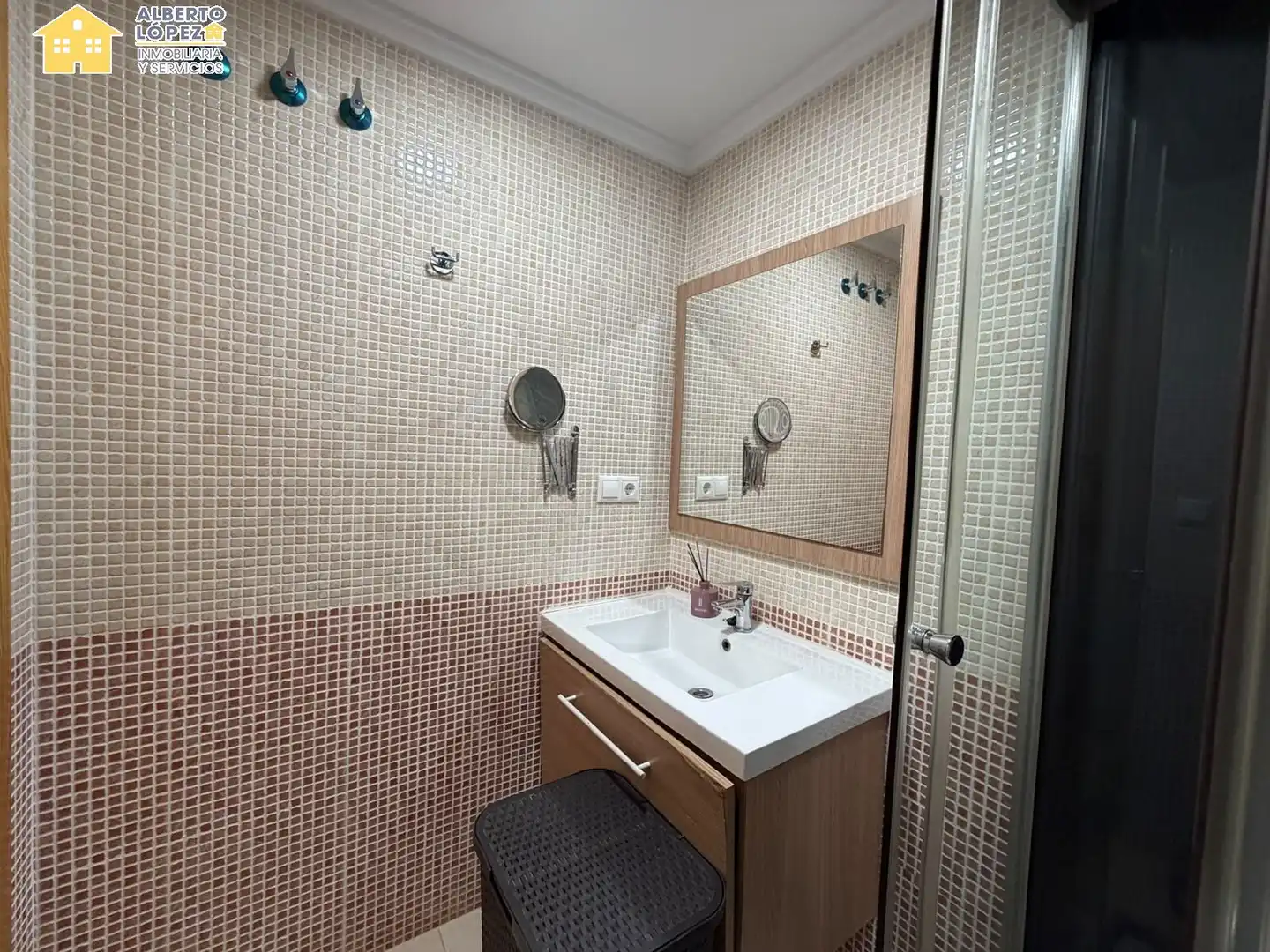 Baño de Casa o chalet de alquiler en Santa Pola con Terraza, Amueblado y Alarma