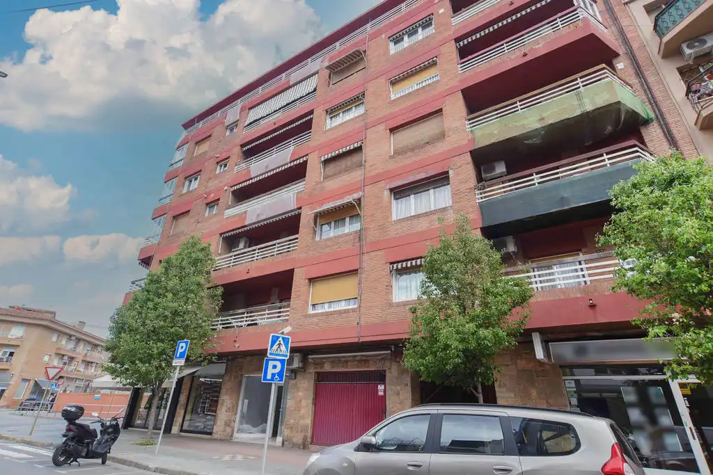Wohnung zum Verkauf in Av/ Montserrat