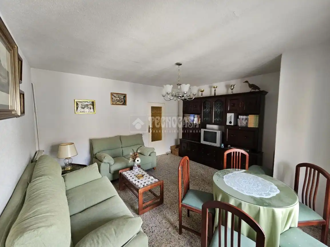Sala de estar de Piso en venta en Ávila con Calefacción y Terraza