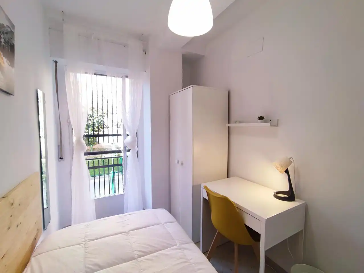 Habitación en Julio Moreno Dávila, Cartuja