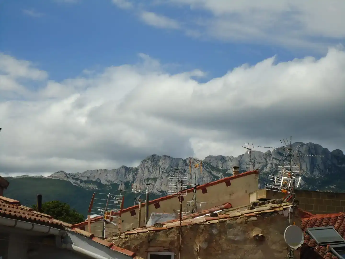 Vista exterior de Piso en venta en Laguardia con Trastero, Amueblado y Horno