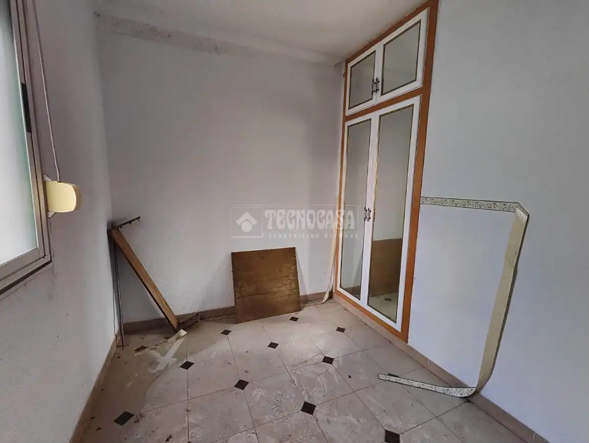 Dormitori de Casa adosada en venda en Los Palacios y Villafranca amb Balcó