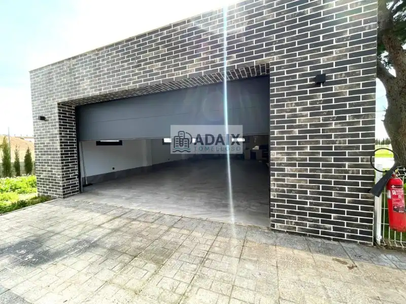 Exterior view of Houses for sale in Tomelloso  with Air Conditioner, Heating and Swimming Pool