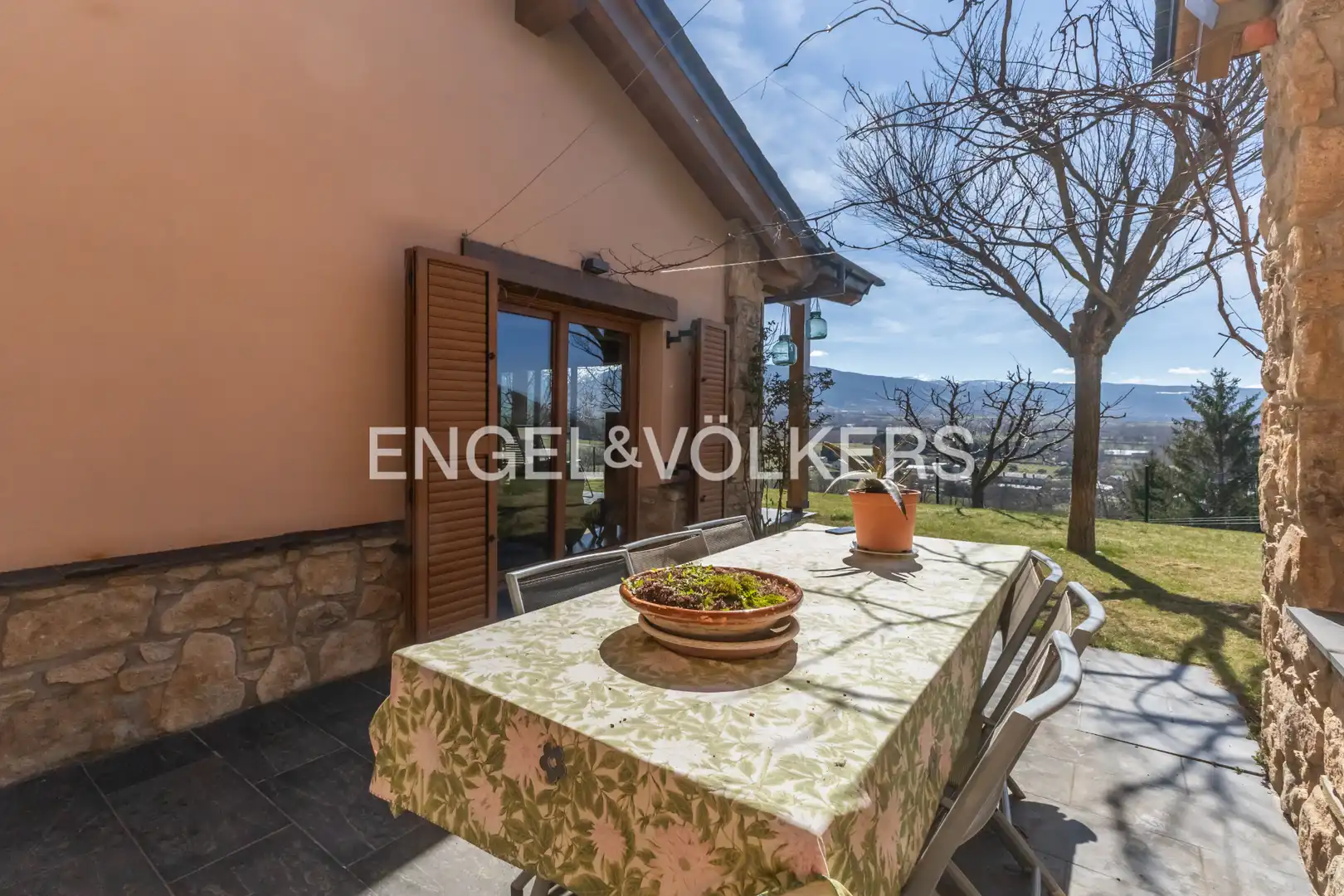 Terraza de Casa o chalet en venta en Estavar con Calefacción, Jardín privado y Parquet