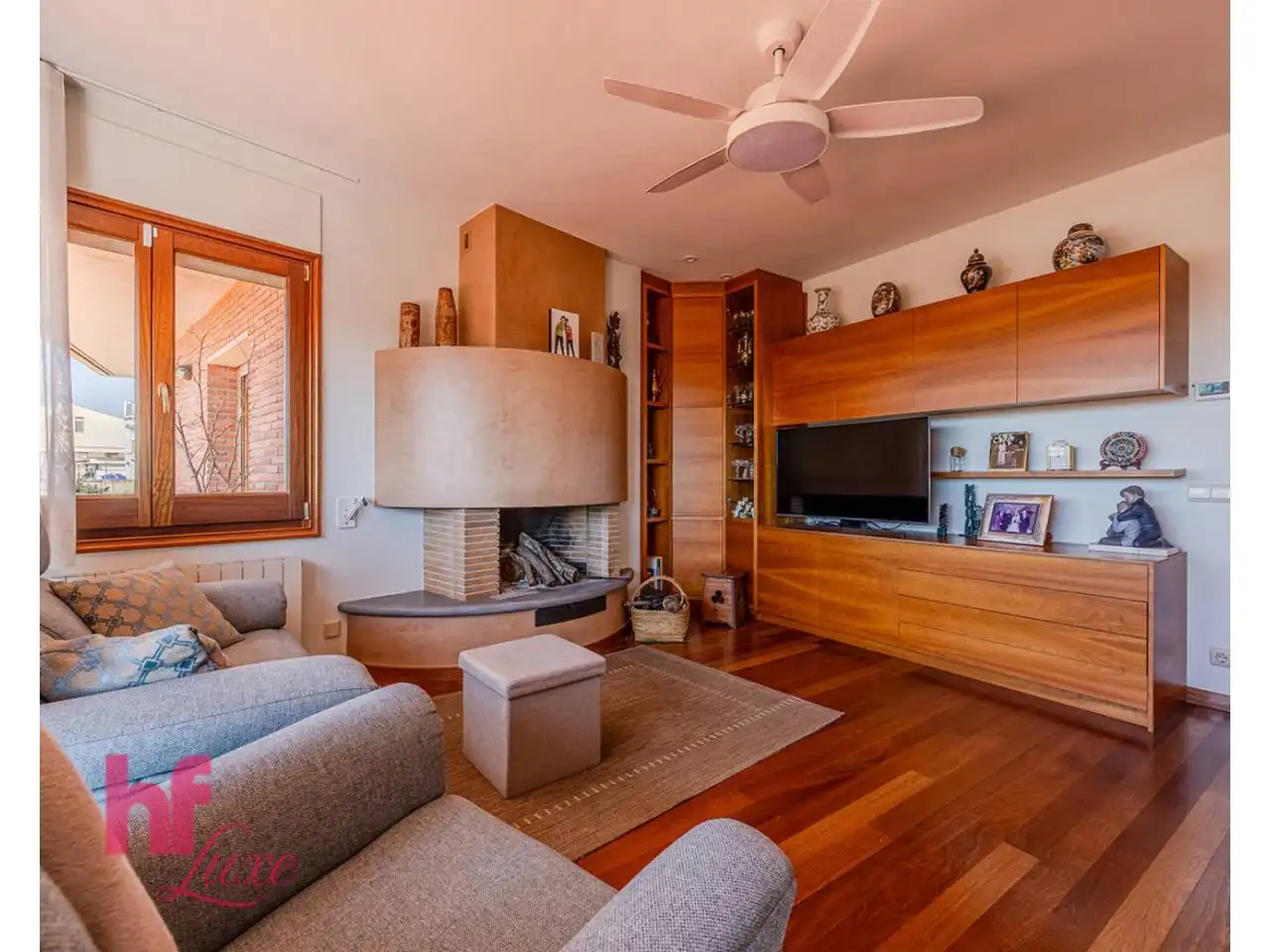 Sala de estar de Casa o chalet en venta en Granollers con Calefacción, Jardín privado y Parquet