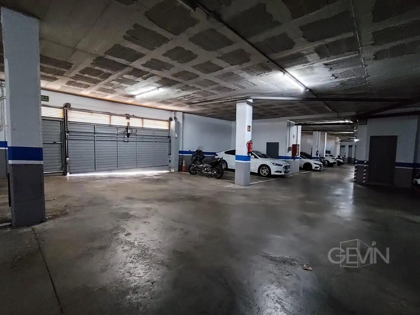 Parking de Piso en venta en Santa Perpètua de Mogoda con Aire acondicionado, Trastero y Balcón