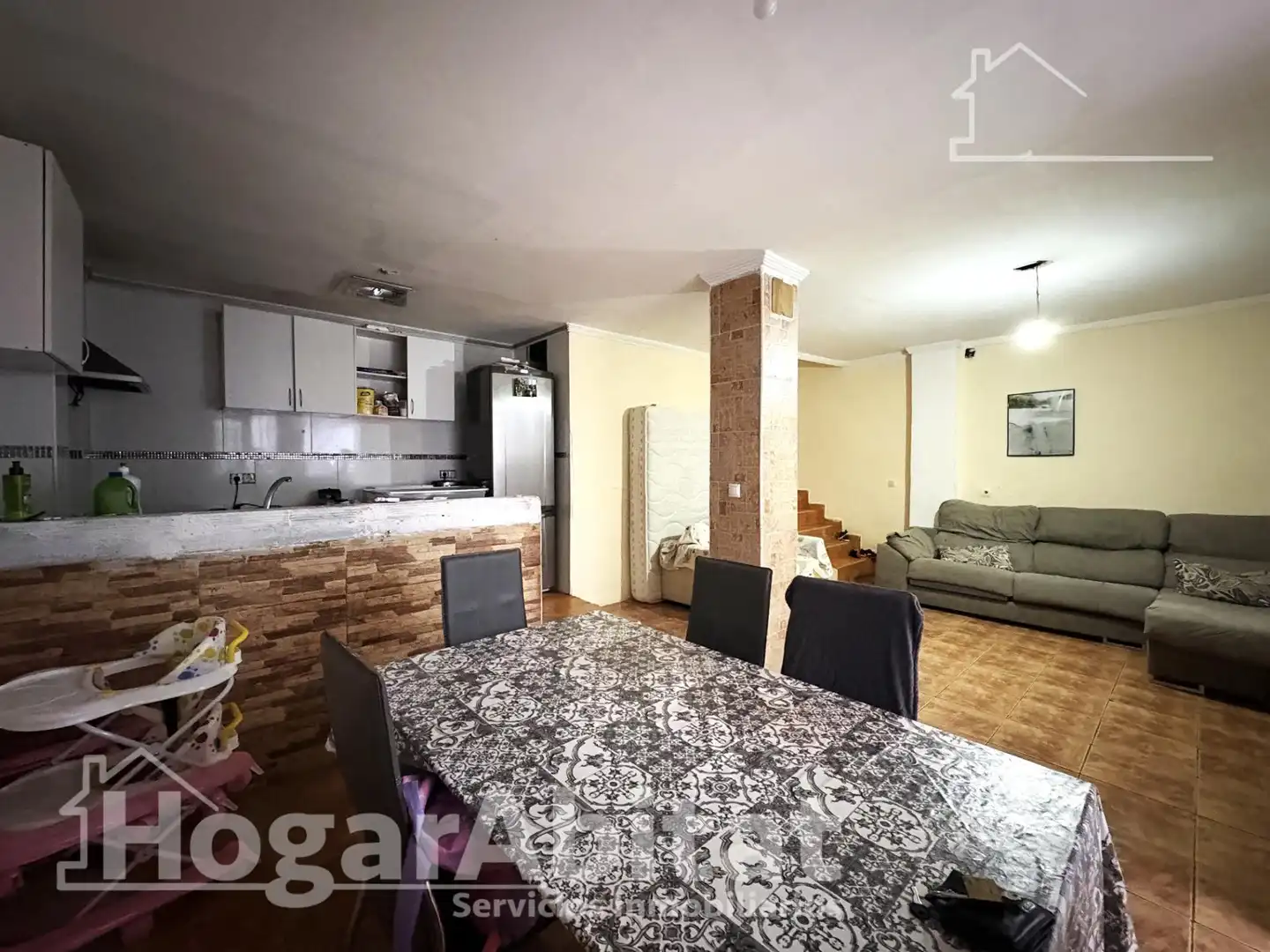 Casa amb terrassa en venda a Carrer Monduber