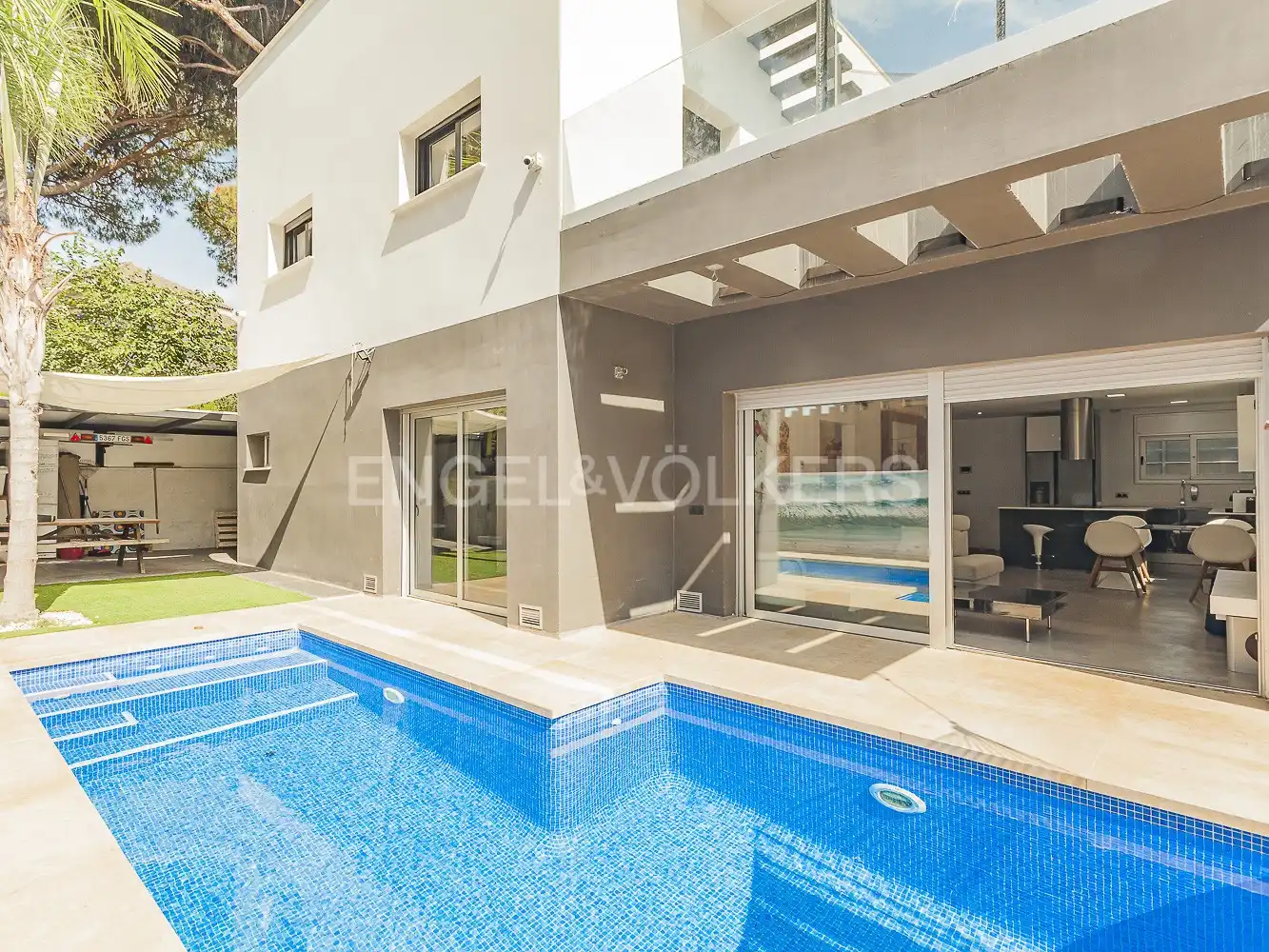 Exterior view of Houses for rent in Castelldefels  with Air Conditioner, Heating and Private garden