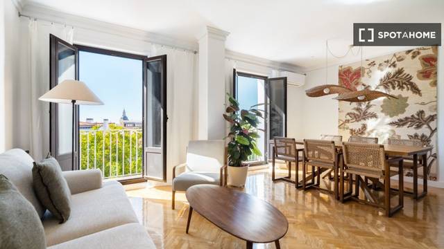 Piso en Alquiler en Embajadores - Lavapiés