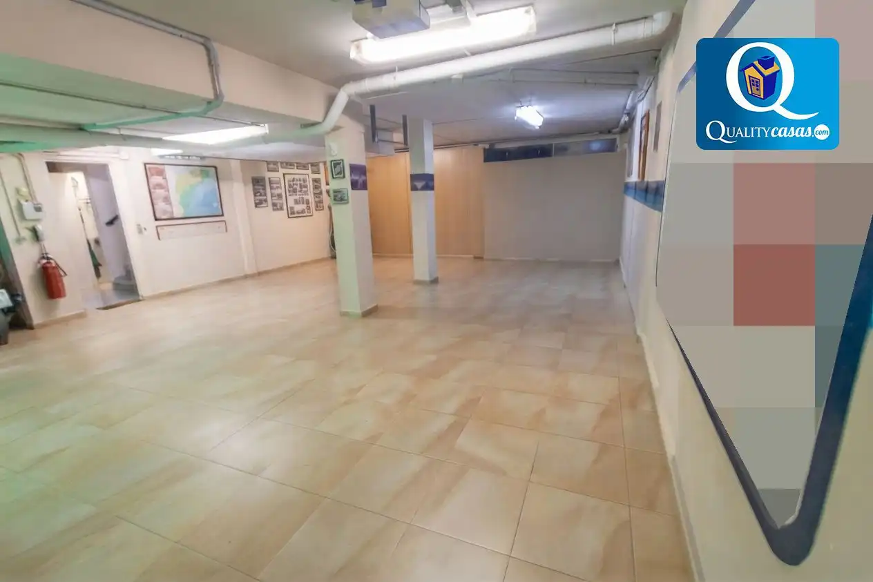 Chalet con piscina en venta en Garbinet - Vistahermosa, imagen 27