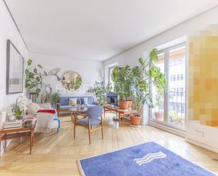 Living room of Apartment to rent in  Madrid Capital  with Heating, Parquet flooring and Balcony