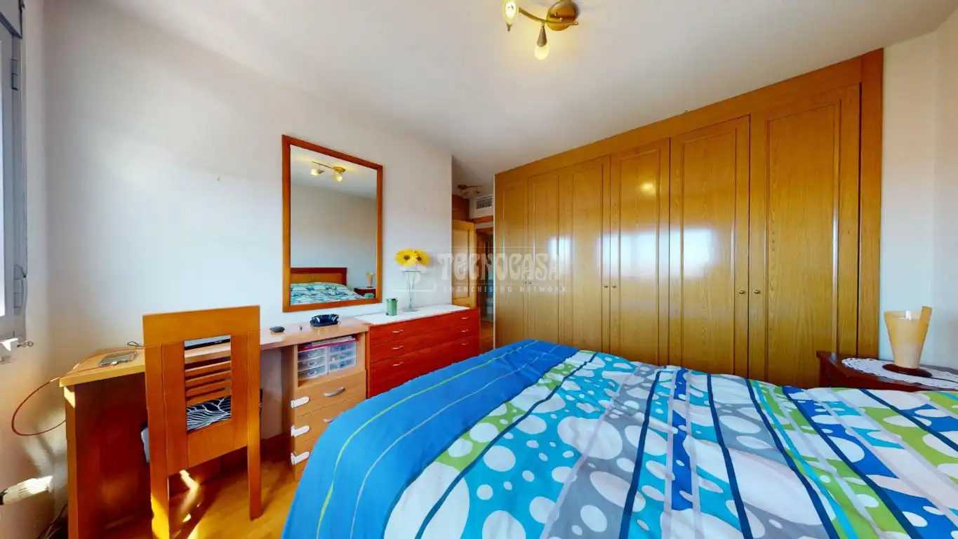 Habitación de Piso en venta en Azuqueca de Henares con Aire acondicionado, Calefacción y Piscina comunitaria