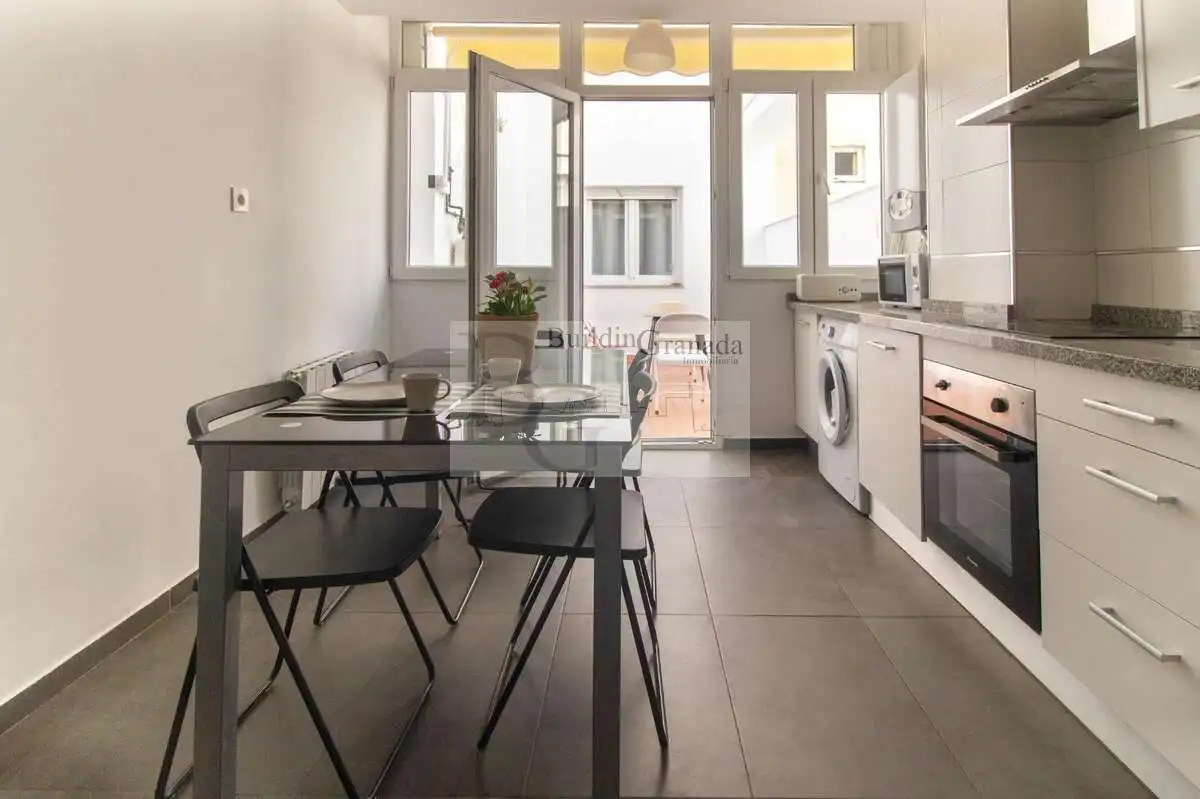 Cocina de Piso de alquiler en Granada con Calefacción, Terraza y Amueblado