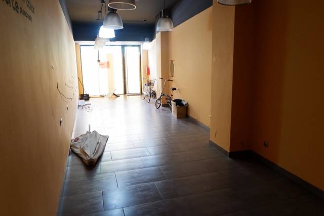 Local comercial en Alquiler en Las Eras de Renueva