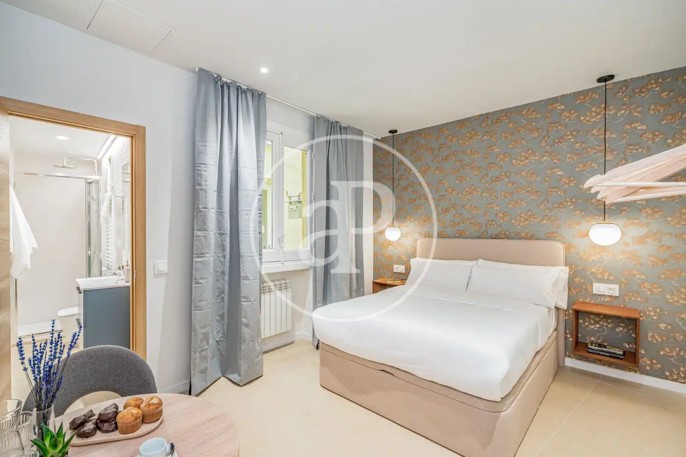 Bedroom of Flat for sale in Madrid  with Air Conditioner, Heating and Furnished