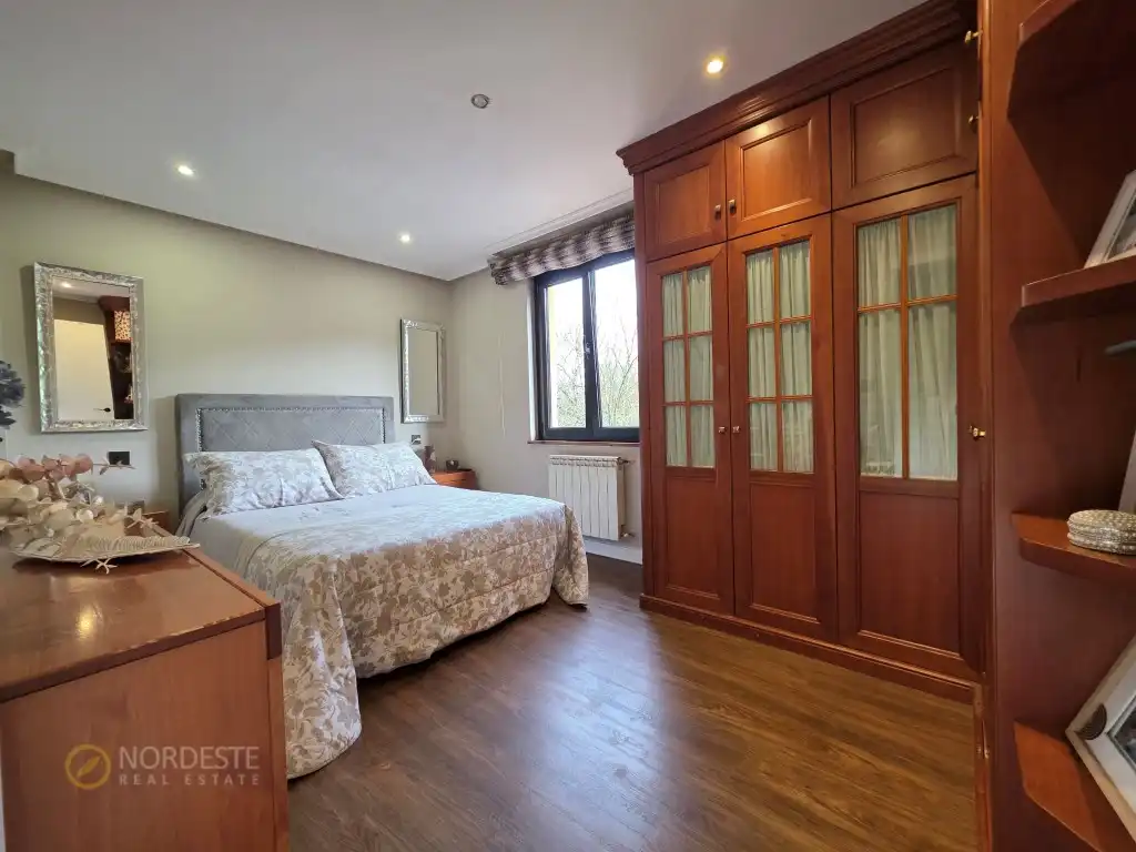 Habitación de Casa o chalet en venta en Siero