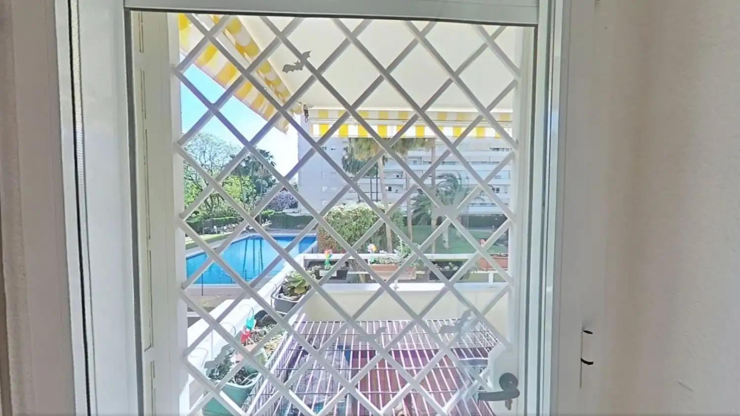 Apartamento con piscina en venta en Arroyo de la Miel, imagen 13