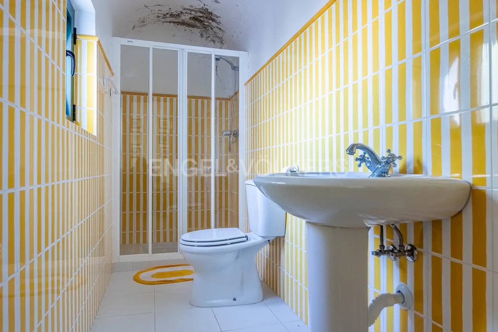 Baño de Casa o chalet en venta en Fuente del Maestre con Calefacción, Jardín privado y Terraza