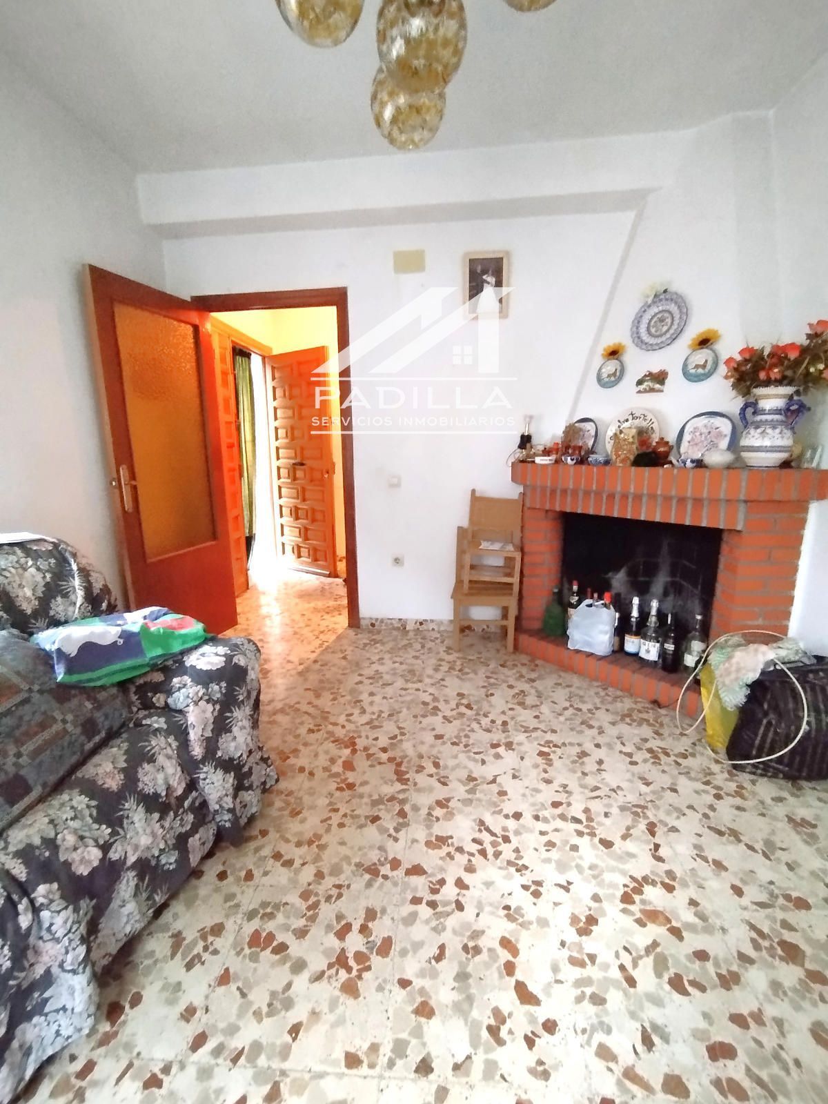 Sala d'estar de Casa o xalet en venda en Quismondo amb Calefacció