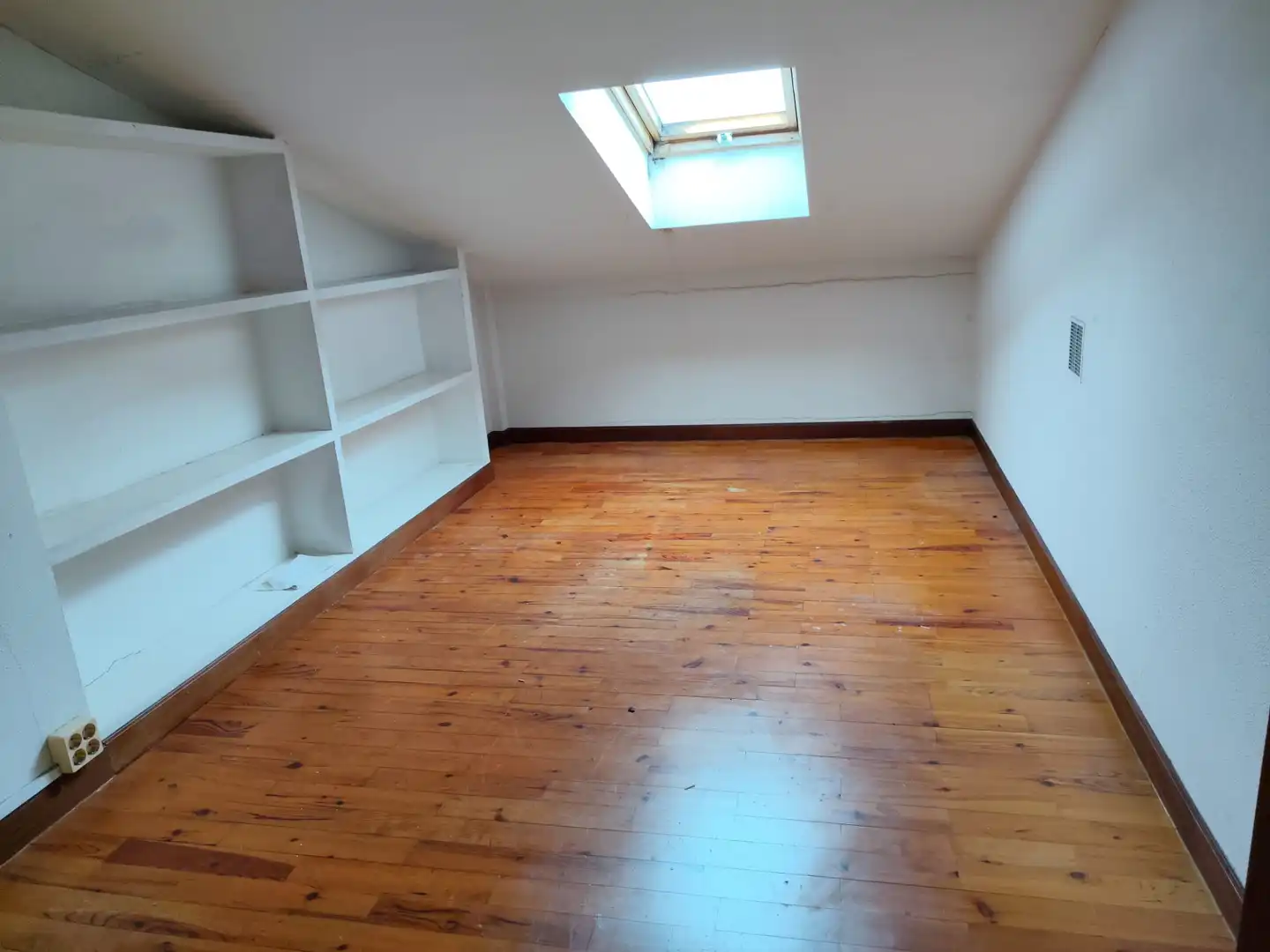 Habitación de Piso en venta en Irun  con Calefacción, Parquet y Trastero