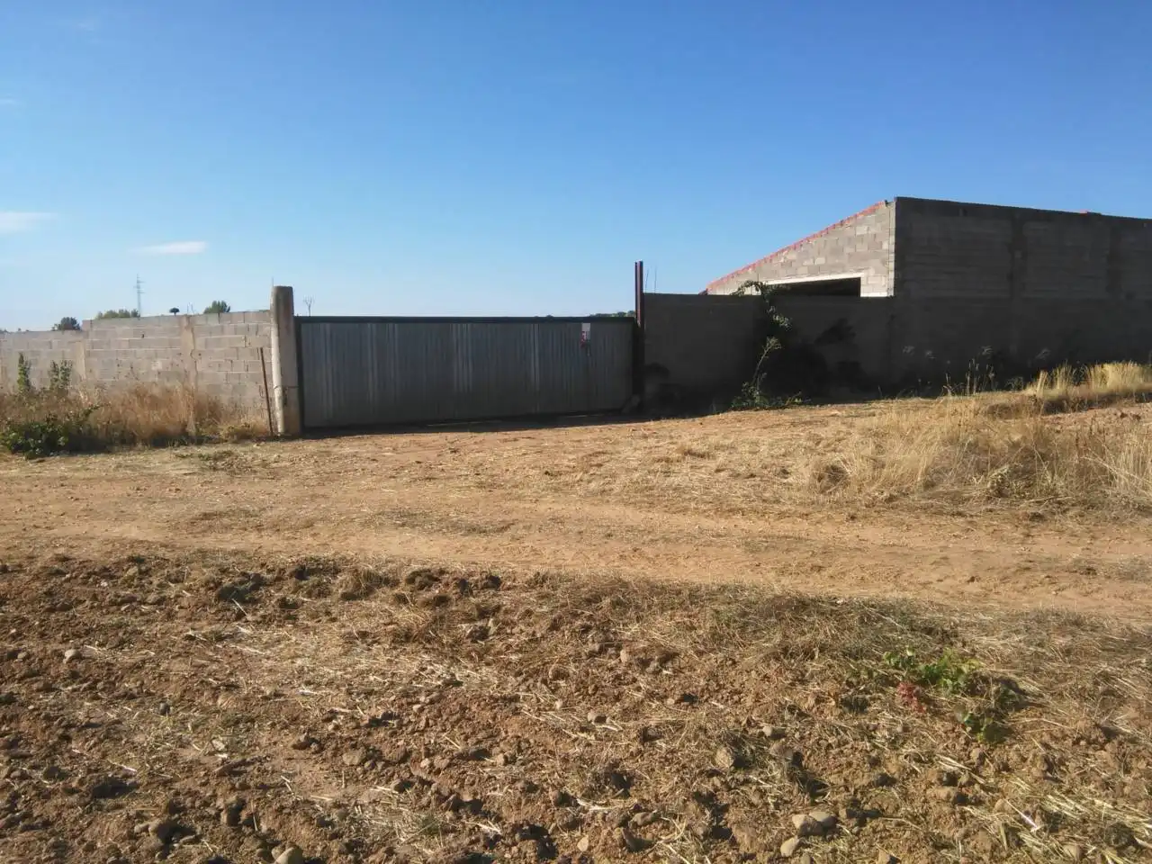 Industrial land for sale in Valdefresno