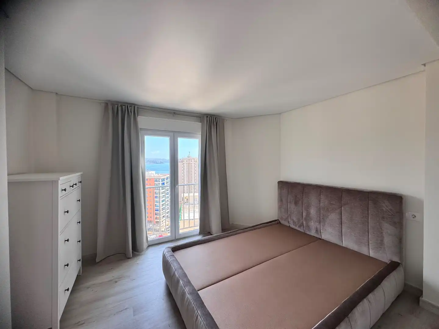 Piso con ascensor en venta en Avenida Rosa de los Vientos 11, imagen 17
