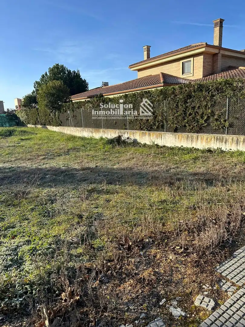 Residential land for sale in Villamayor, imagen 4