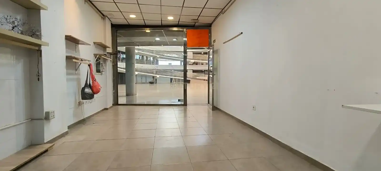 Local en venda en San Bartolomé de Tirajana amb Aire condicionat