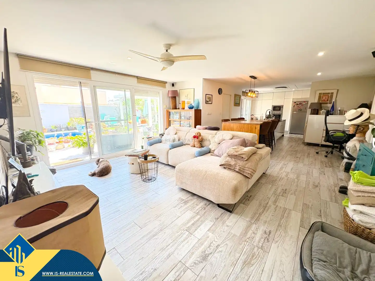 Chalet con jardín en venta en Zona Carrefour - Urbanizaciones, imagen 17