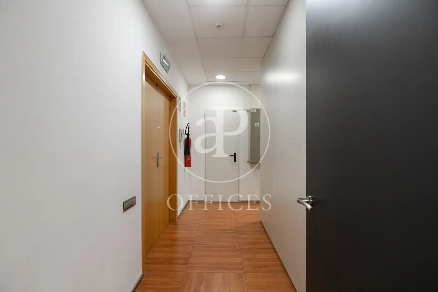 Office space with lift to rent in Carrer del Plom, imagen 45