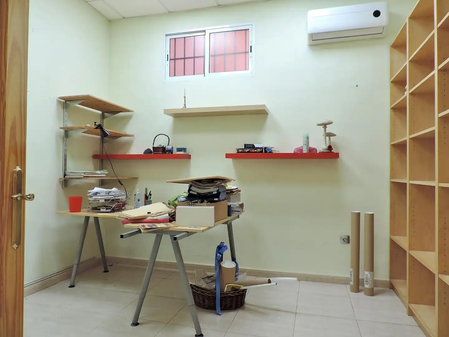 Commercial properties for sale in Almería  with Air Conditioner and Furnished