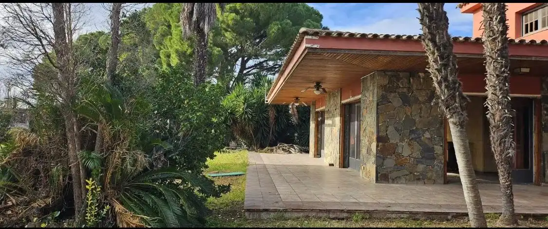 Vista exterior de Casa o chalet en venta en Vilallonga del Camp con Jardín privado y Terraza