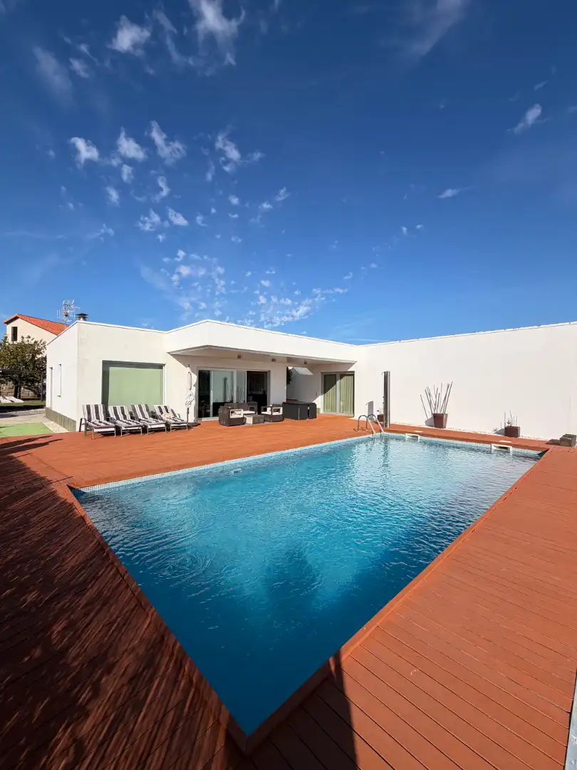 Villa con terrazza in vendita a A Merca