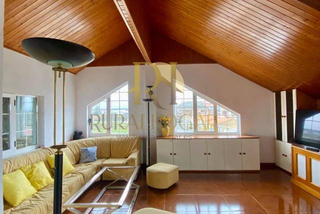 Dúplex en Venta en Calle Principal en Oteruelo