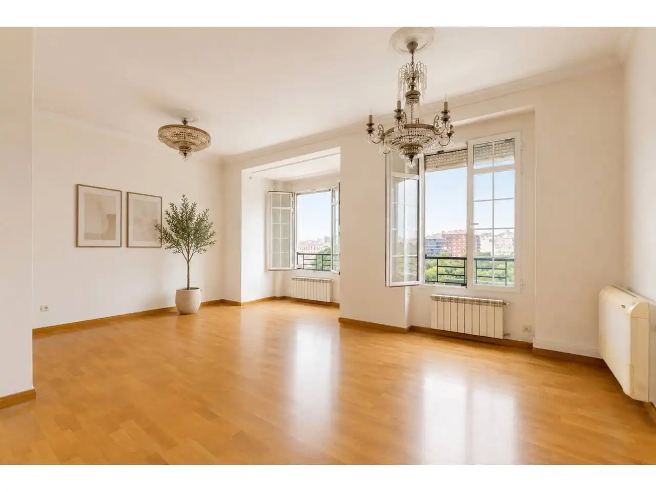 Wohnzimmer von Wohnung zum Verkauf in Valencia mit Klimaanlage, Heizung und Parkett