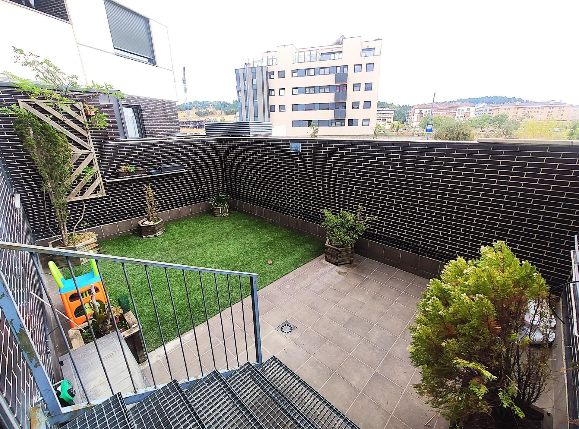 Terraza de Piso en venta en Burgos Capital con Calefacción, Terraza y Trastero