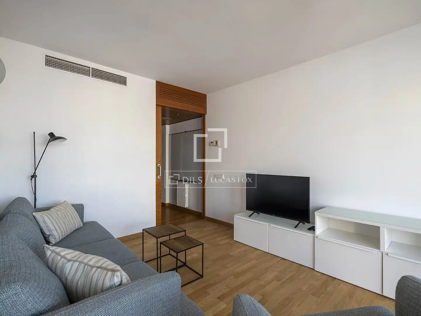 Sala d'estar de Àtic de lloguer en Barcelona amb Aire condicionat, Calefacció i Parquet