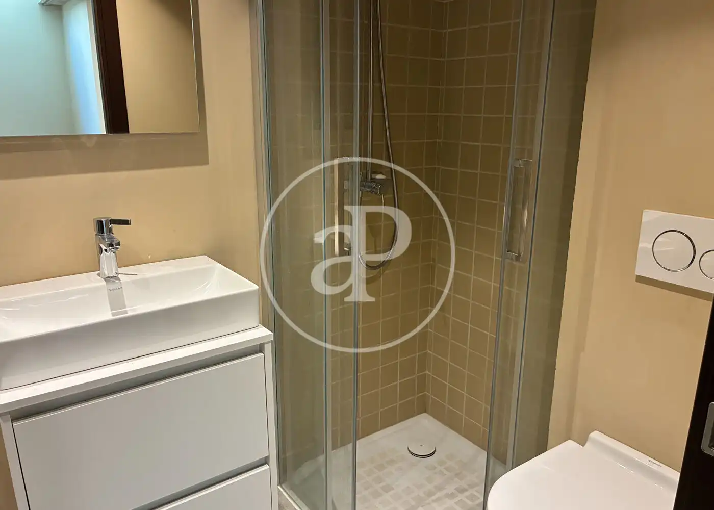 Bathroom of Flat for rent in  Palma de Mallorca  with Air Conditioner, Heating and Terrace