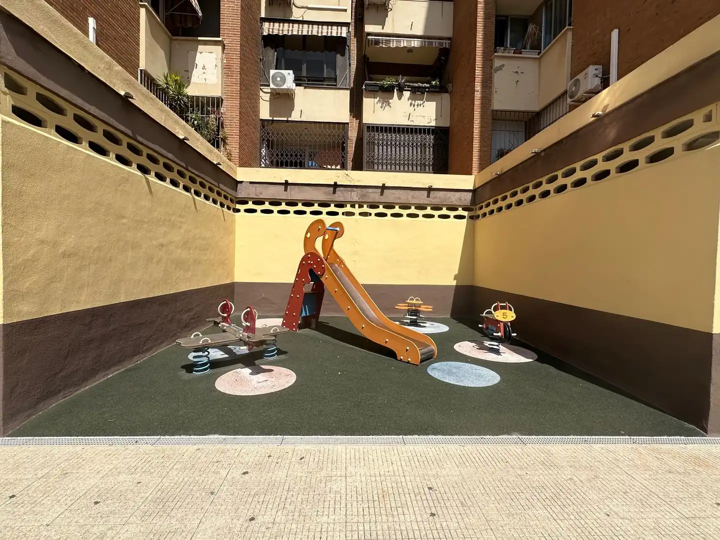 Parking de Piso en venta en Alicante / Alacant con Aire acondicionado, Calefacción y Terraza